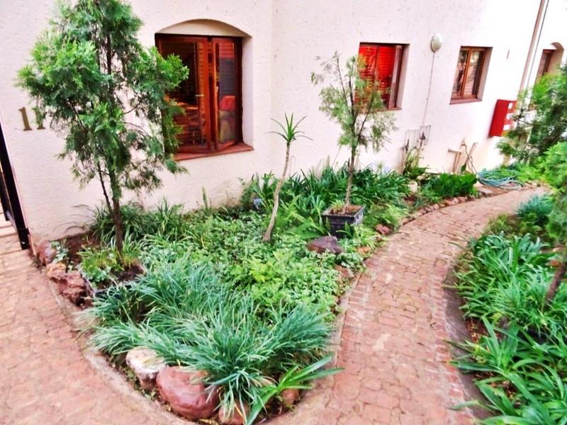 4 Bedroom Property for Sale in Hartbeespoort Dam Nature Reserve North West